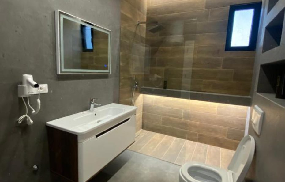 Accommodation for Six Guests