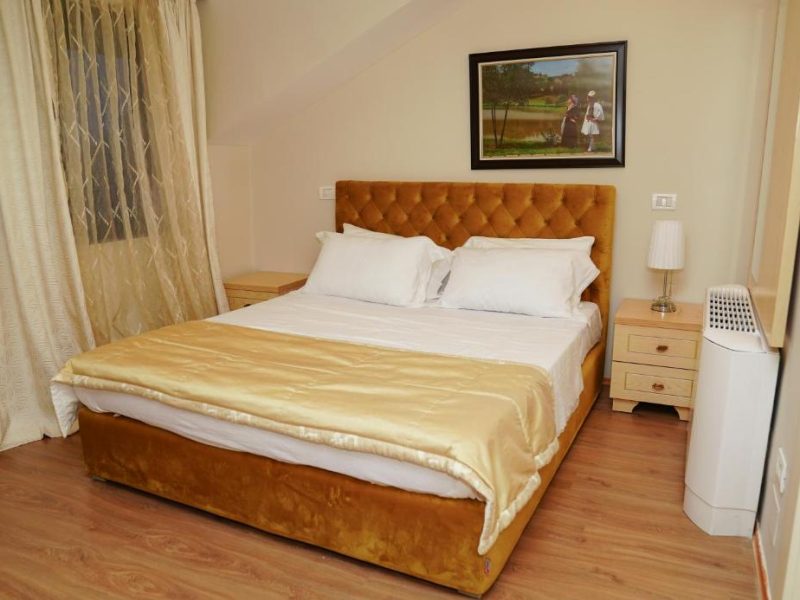 Standard Double Room with Mountain View